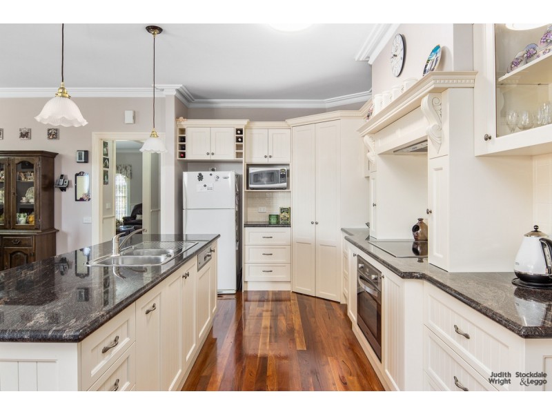 6 Morgan Street, Cowes VIC 3922