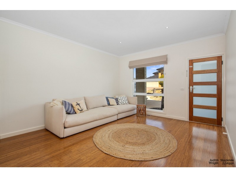12 Echidna Grove, Cowes VIC 3922