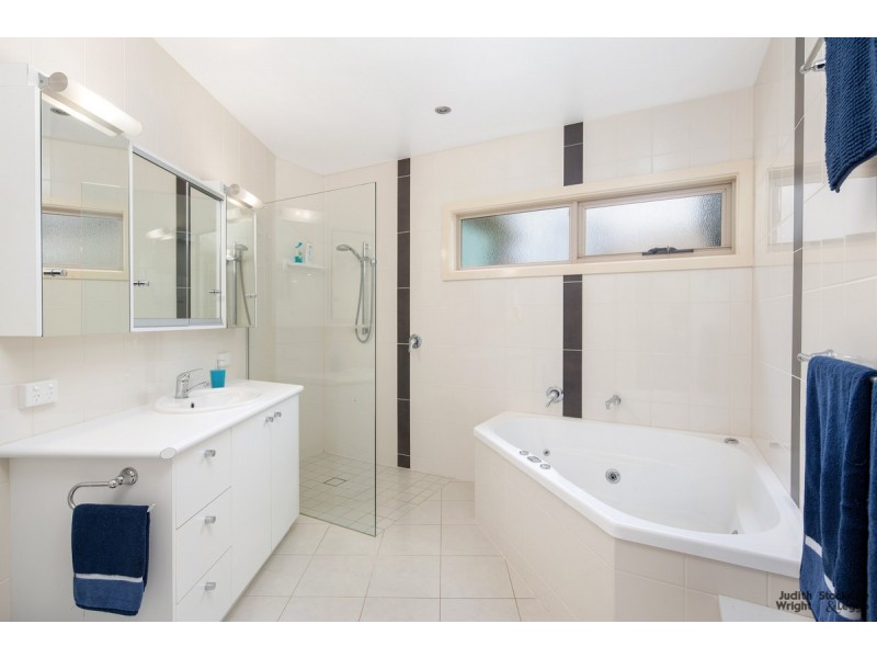 1/30-32 Chillingworth Road, Cowes VIC 3922