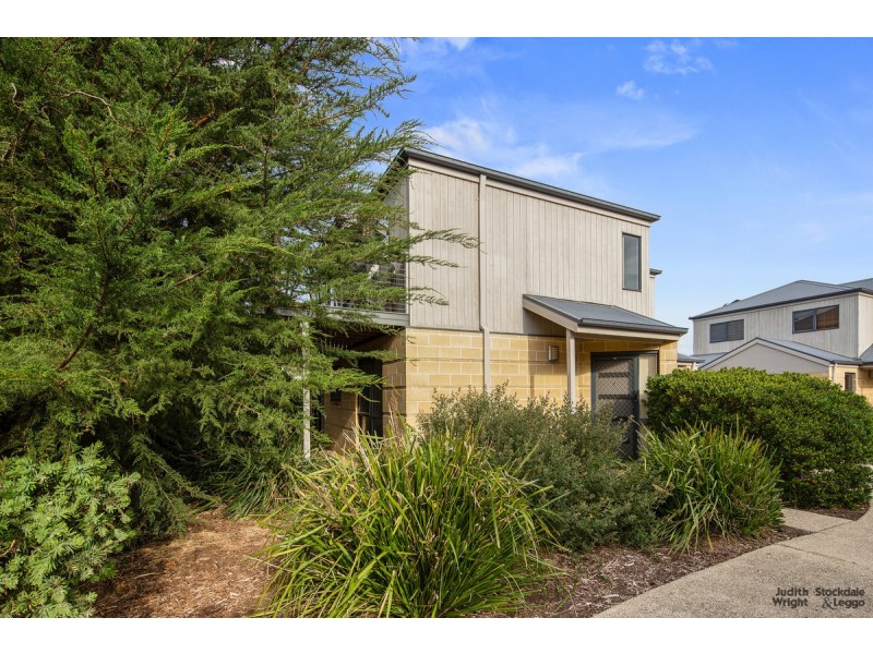 2/255 Church Street, Cowes VIC 3922