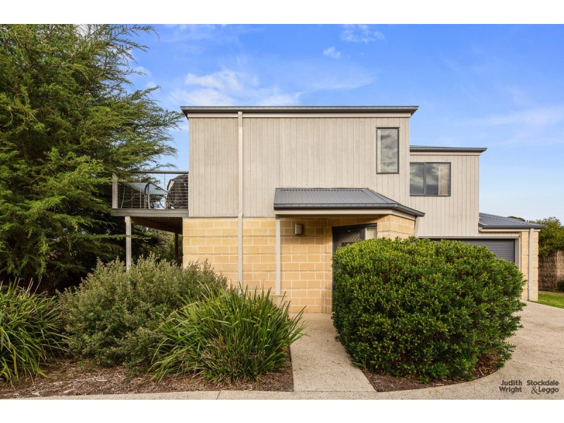2/255 Church Street, Cowes VIC 3922