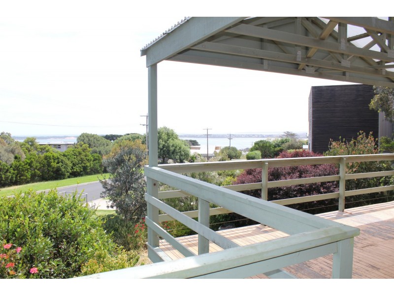 14 Anderson Street, San Remo VIC 3925