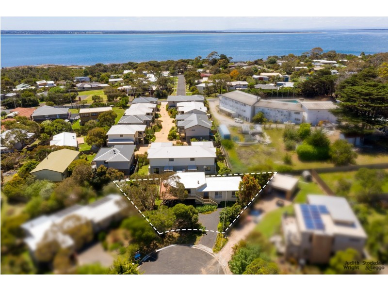 42 Driftwood Drive, Cowes VIC 3922