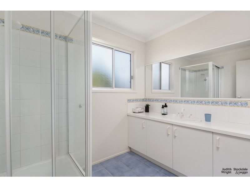 42 Driftwood Drive, Cowes VIC 3922