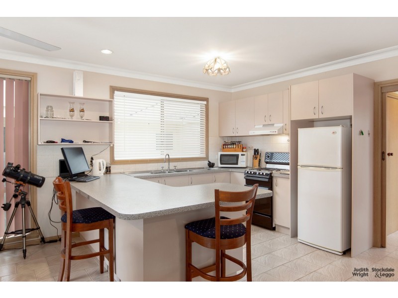 15 Hallway Drive, Wimbledon Heights VIC 3922