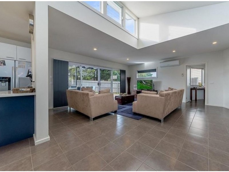 6 Grevilia Court, Cowes VIC 3922