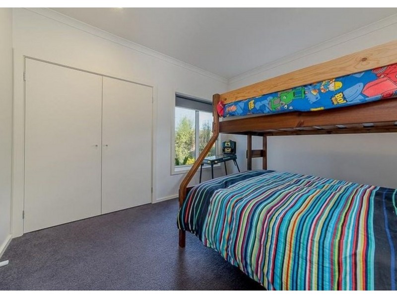 6 Grevilia Court, Cowes VIC 3922