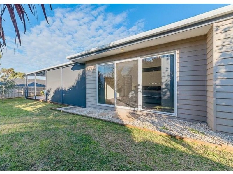 6 Grevilia Court, Cowes VIC 3922