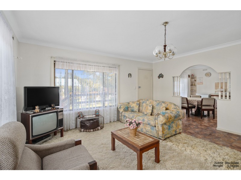 19 Churchill Drive, Cowes VIC 3922