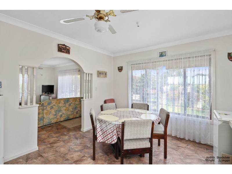 19 Churchill Drive, Cowes VIC 3922