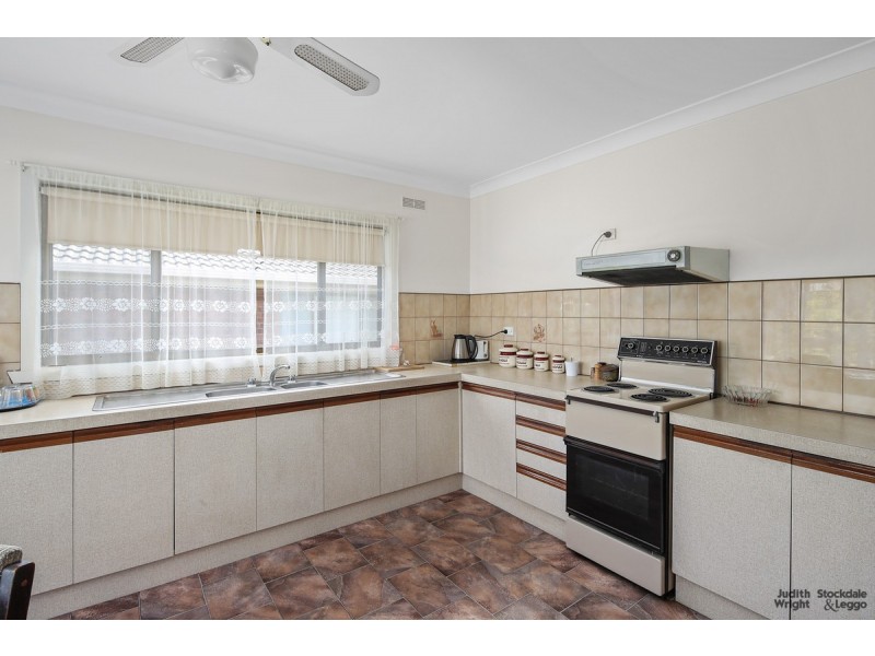 19 Churchill Drive, Cowes VIC 3922