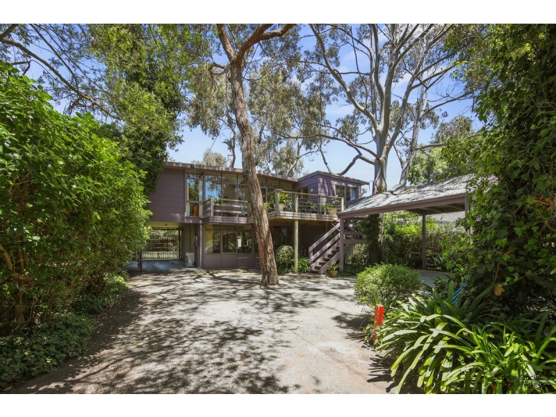 12 Woodland Avenue, Silverleaves VIC 3922