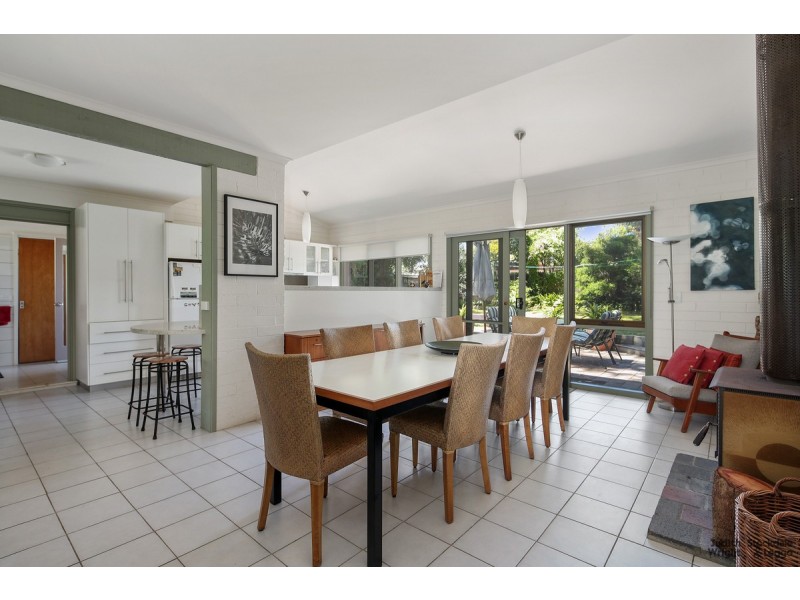 12 Woodland Avenue, Silverleaves VIC 3922