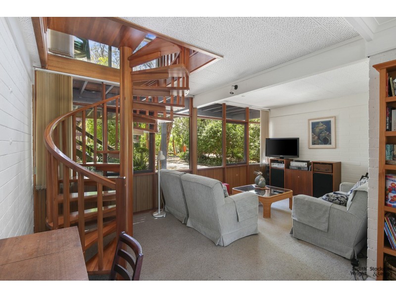 12 Woodland Avenue, Silverleaves VIC 3922