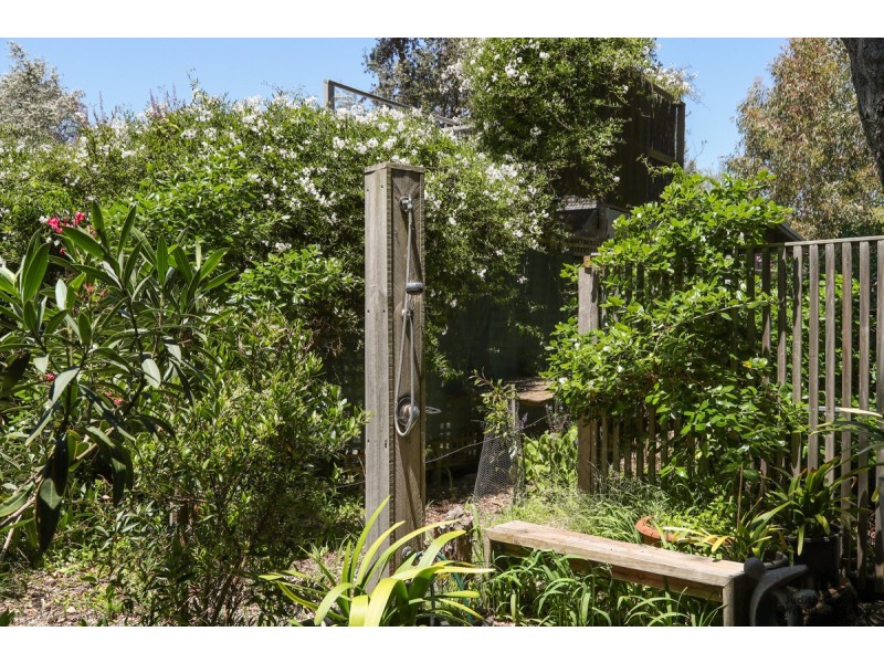 12 Woodland Avenue, Silverleaves VIC 3922