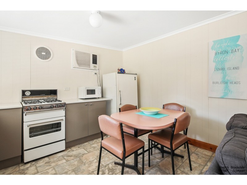 11 Rita Avenue, Cowes VIC 3922