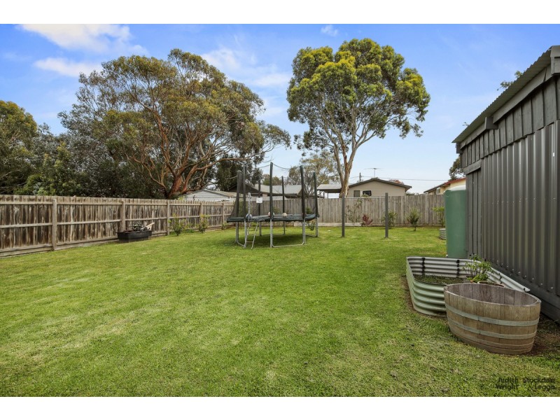 20 Terry Crescent, Wimbledon Heights VIC 3922