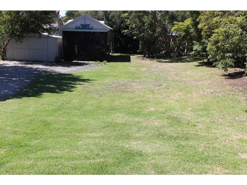 15 Holiday Court, Cowes VIC 3922