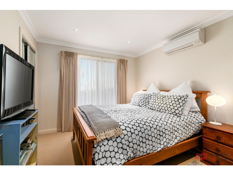1/21 The Esplanade, Cowes VIC 3922