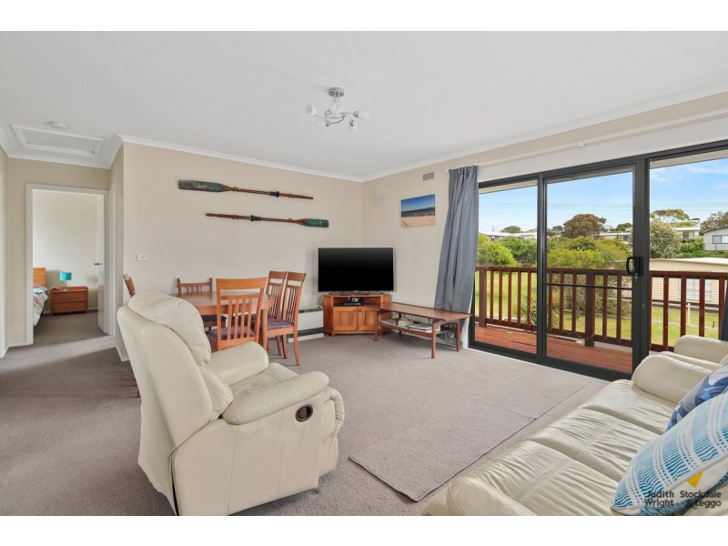 33 Seashell Avenue, Cape Woolamai VIC 3925