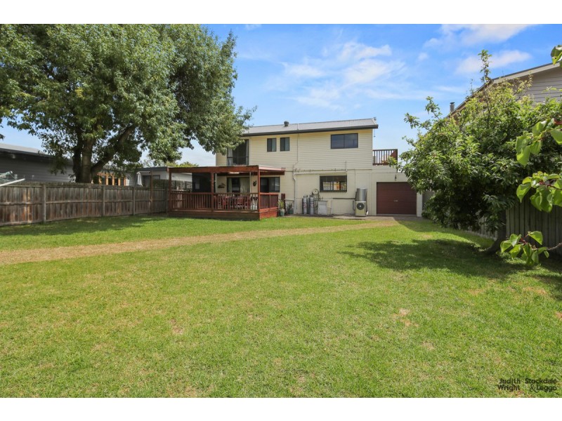 33 Seashell Avenue, Cape Woolamai VIC 3925