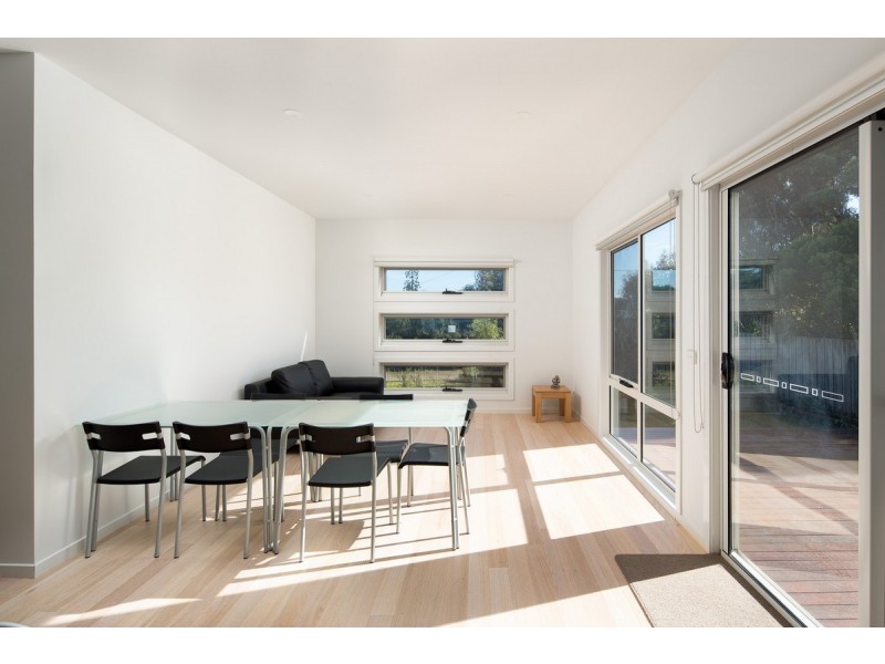 17 Sunderland Bay Road, Surf Beach VIC 3922