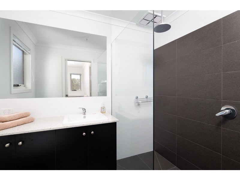 17 Sunderland Bay Road, Surf Beach VIC 3922