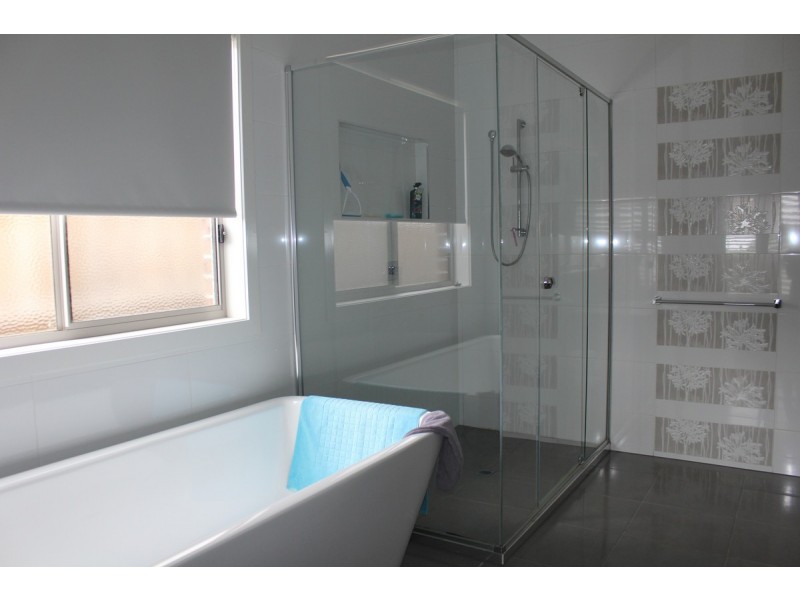 3 Peninsula View, Cowes VIC 3922