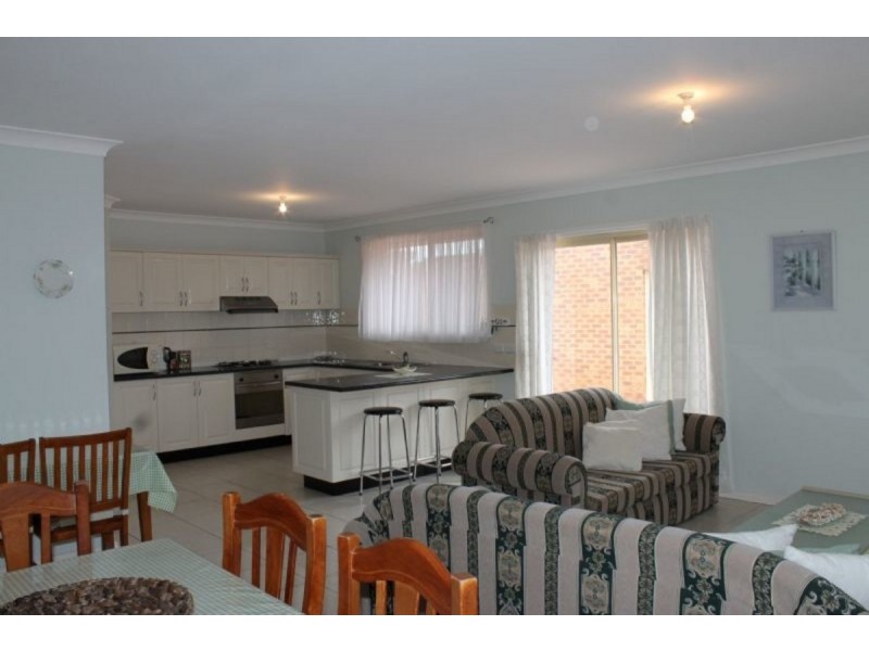 3 Hollydene Court, Cowes VIC 3922