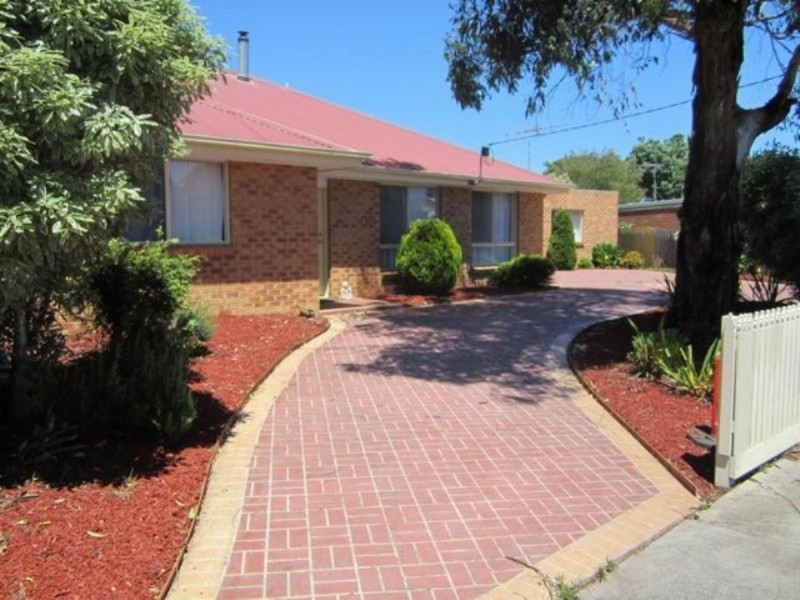 3 Hollydene Court, Cowes VIC 3922