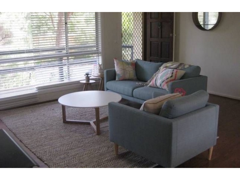 33 Churchill Drive, Cowes VIC 3922