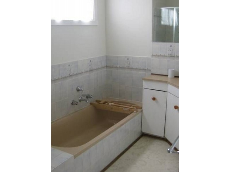 33 Churchill Drive, Cowes VIC 3922