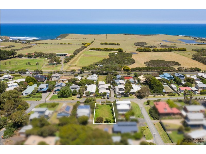 16 Sunset Drive, Sunset Strip VIC 3922