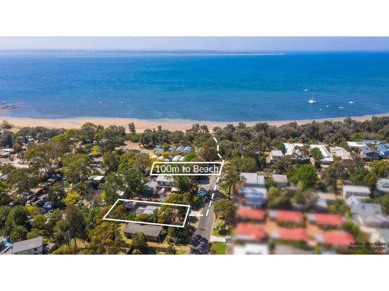 16 McKenzie Road, Cowes VIC 3922