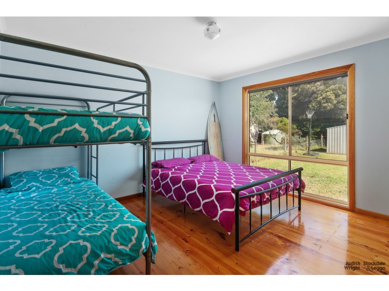 9 Rita Avenue, Cowes VIC 3922