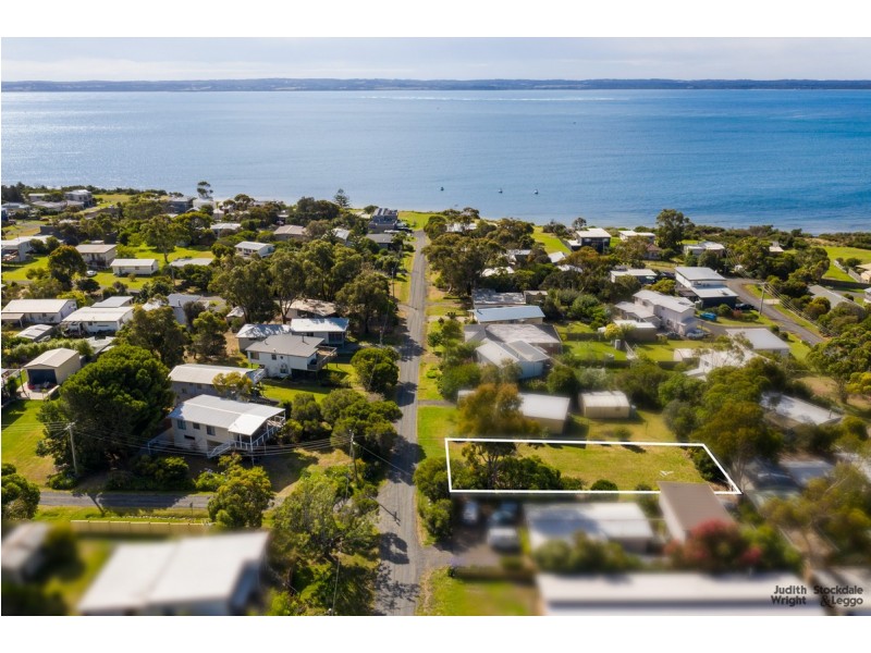 13 Aloha Drive, Ventnor VIC 3922