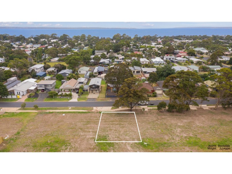 337 Settlement Road, Cowes VIC 3922