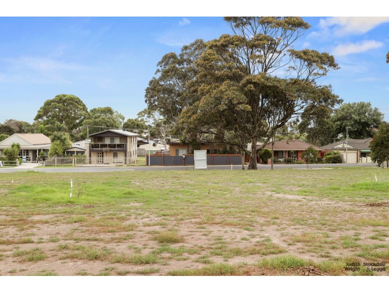 337 Settlement Road, Cowes VIC 3922