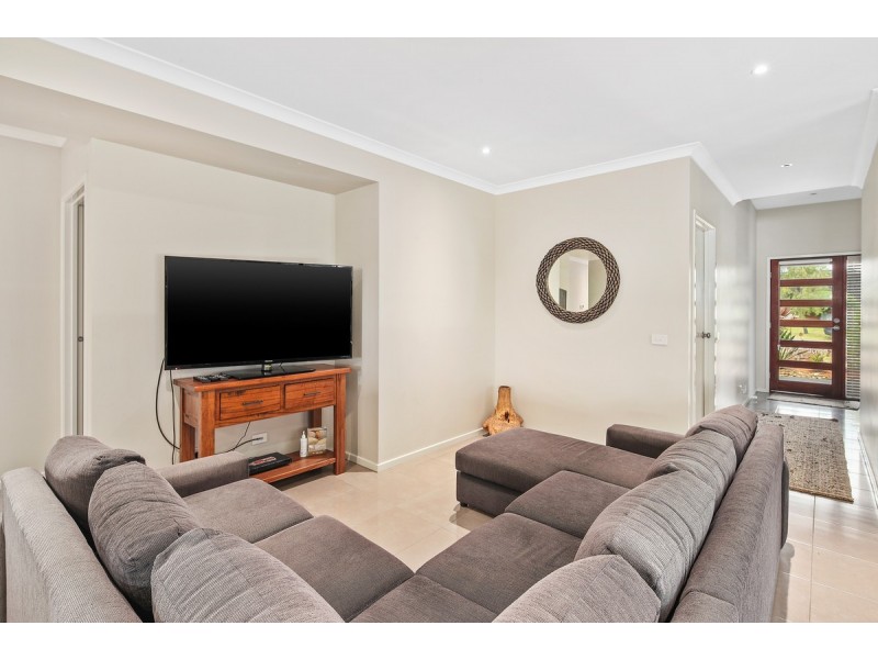 1 Curlew Way, Cowes VIC 3922