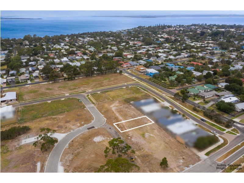 3 Turnstone Place, Cowes VIC 3922