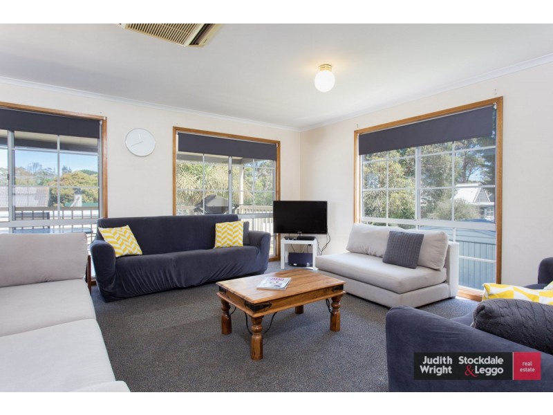 104 Scenic Drive, Cowes VIC 3922
