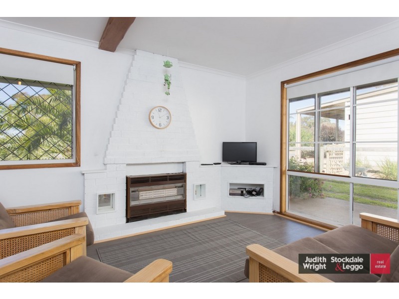 104 Scenic Drive, Cowes VIC 3922