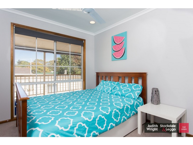 104 Scenic Drive, Cowes VIC 3922