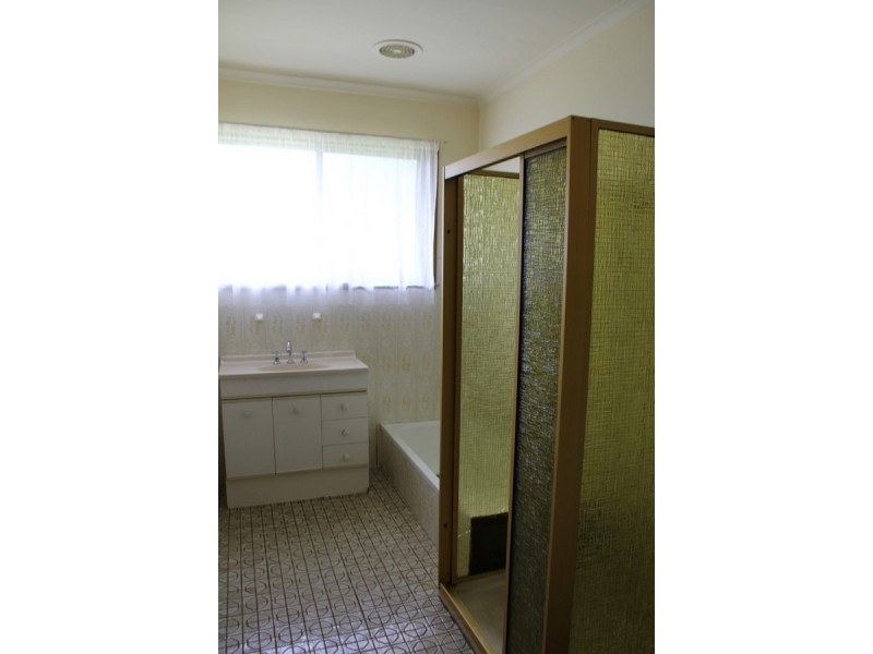 32. St Georges Road, Cowes VIC 3922