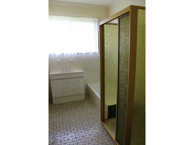 32. St Georges Road, Cowes VIC 3922