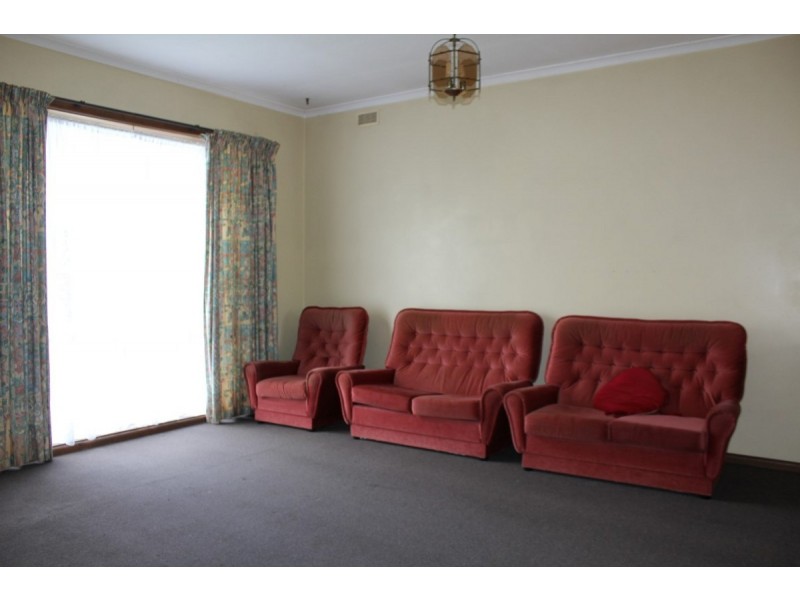 32. St Georges Road, Cowes VIC 3922