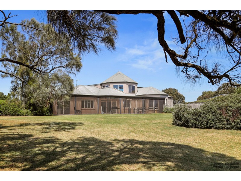 380 Back Beach Road, Cowes VIC 3922