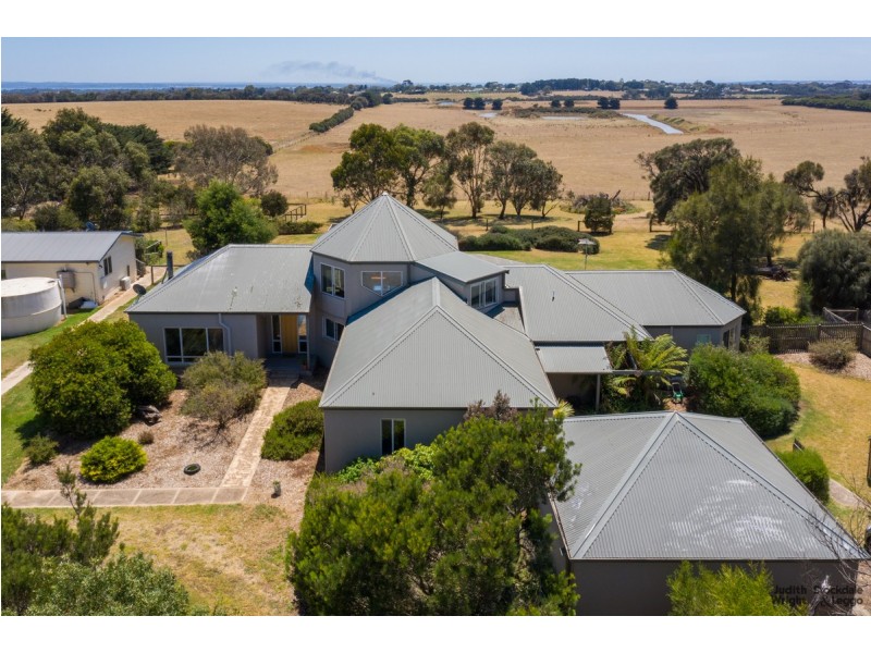 380 Back Beach Road, Cowes VIC 3922