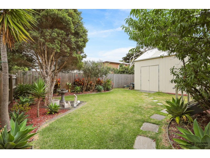 18 Mountain View Avenue, Ventnor VIC 3922