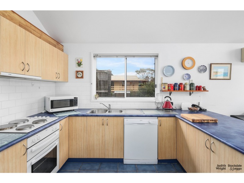 18 Mountain View Avenue, Ventnor VIC 3922